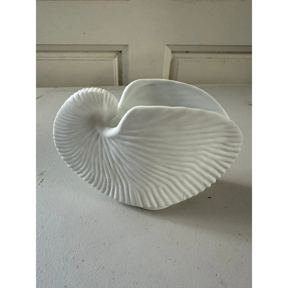 PartyLite Rare Coastal Lights Nautilus Shell Tea Light Candleholder P9610 - Picture 2 of 3